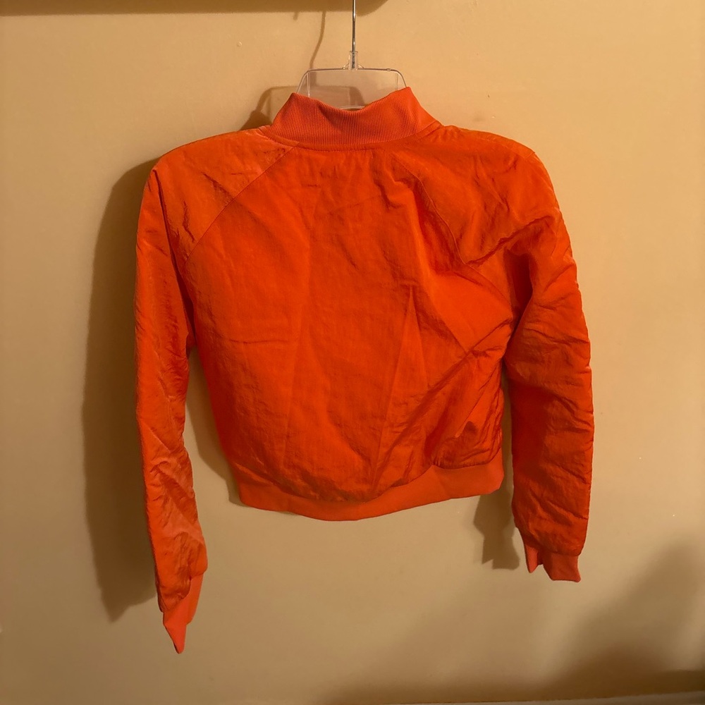 Lululemon Reversible Non-stop Bomber Jacket in Autumn Red - Picture 5 of 6